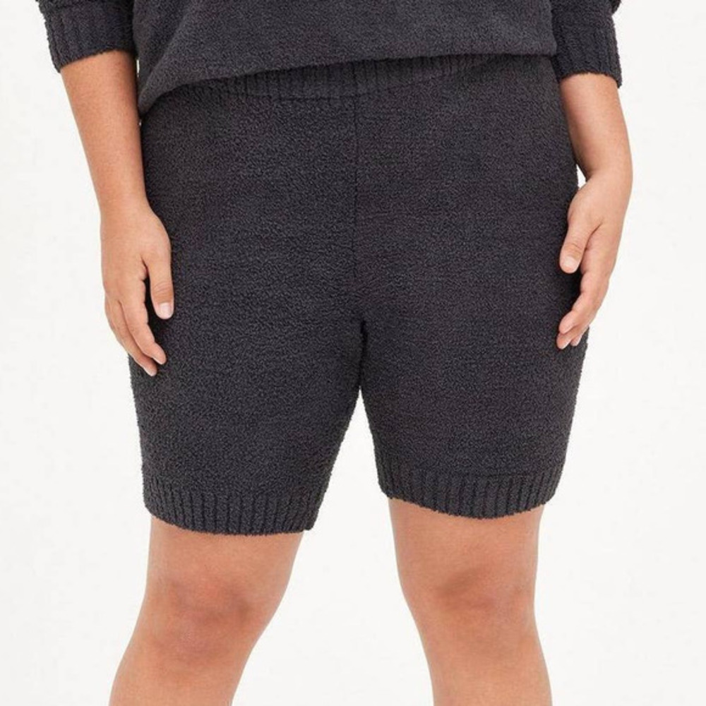 Torrid 2 (2X, 18/20) Dark Gray Fuzzy Teddy 9" Inseam Lounge Sleep Bike Shorts